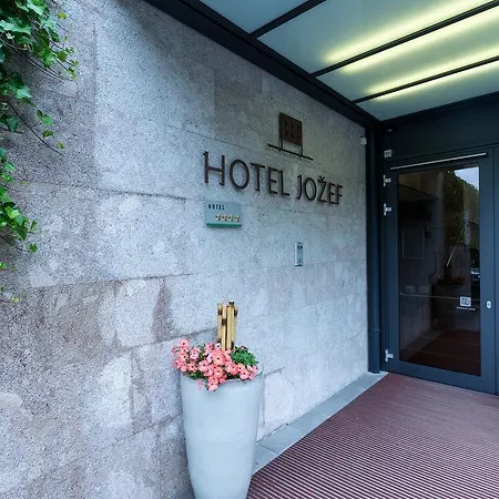 Jozef Hotel